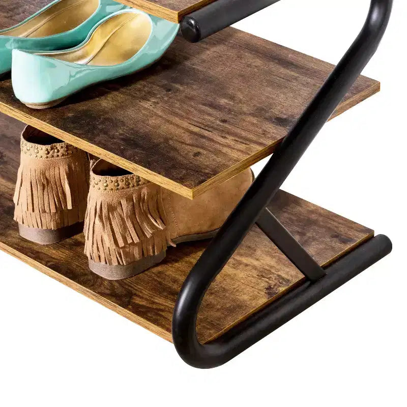 Meuble à chaussures en bois à 3 étagères et cadre en Z avec métal noir mat : petit rangement à chaussures pour placard, peut contenir 9 paires