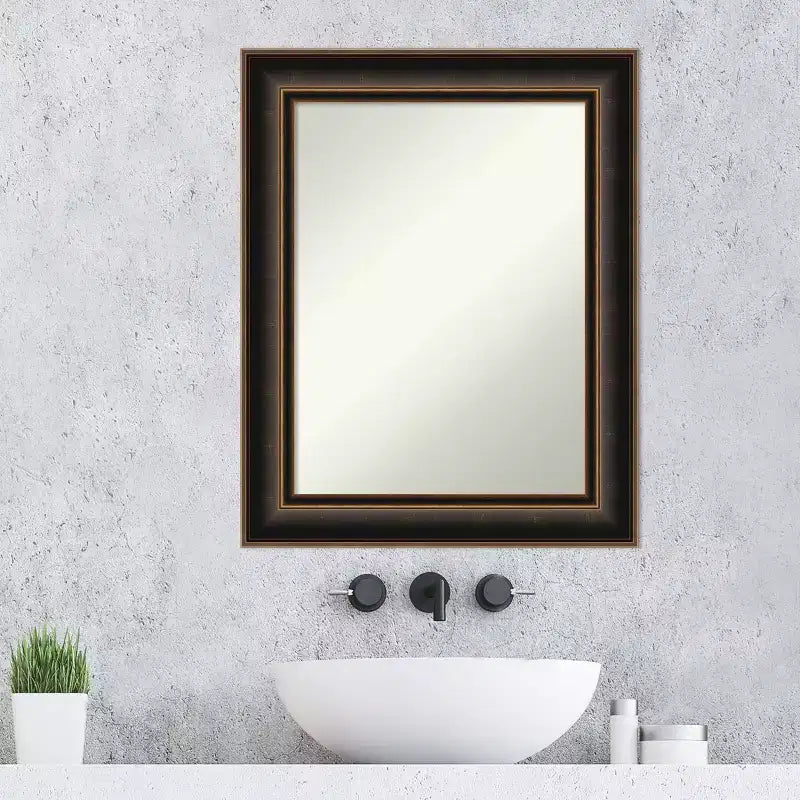 Miroir mural en bois Villa de 24 x 30 po, cadre bronze huilé, aucun assemblage requis