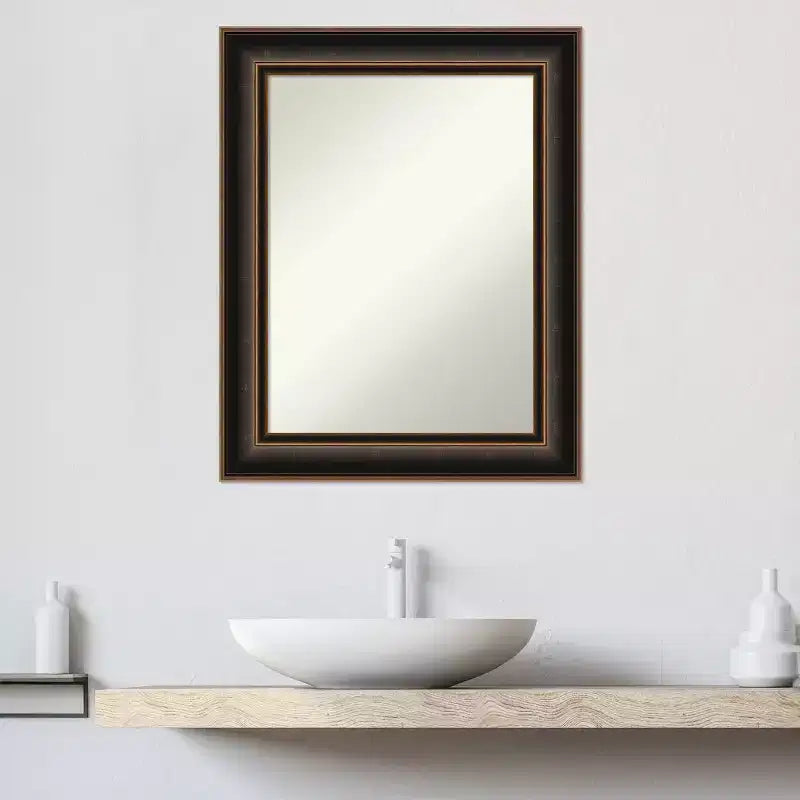 Miroir mural en bois Villa de 24 x 30 po, cadre bronze huilé, aucun assemblage requis