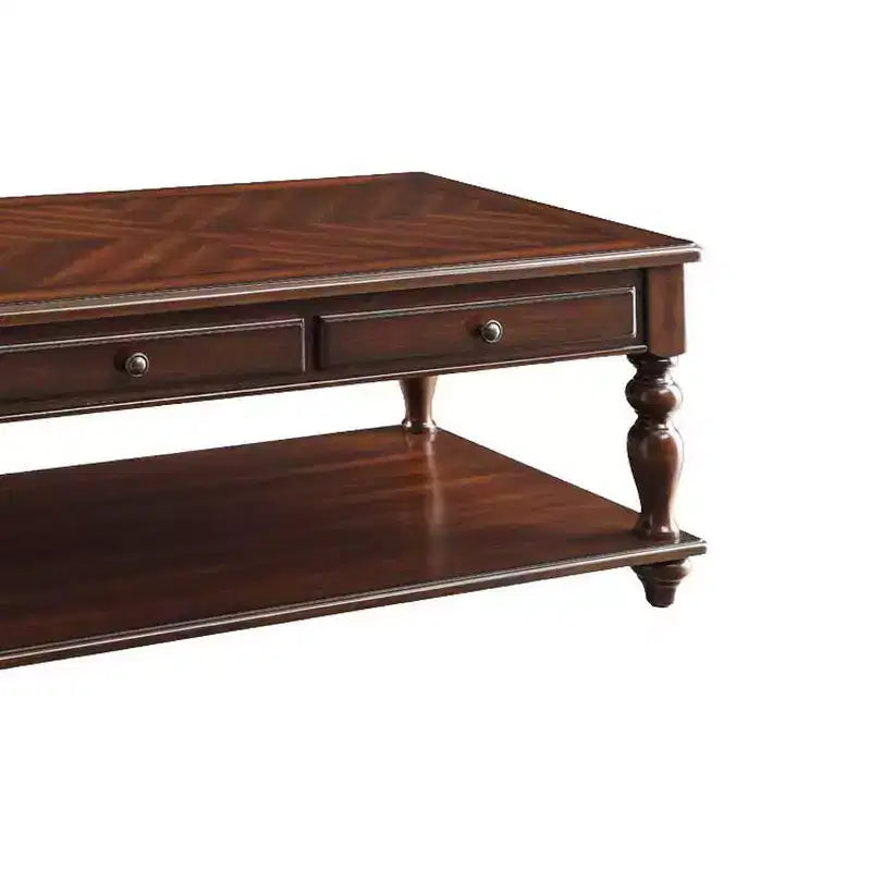 Table basse finition noyer